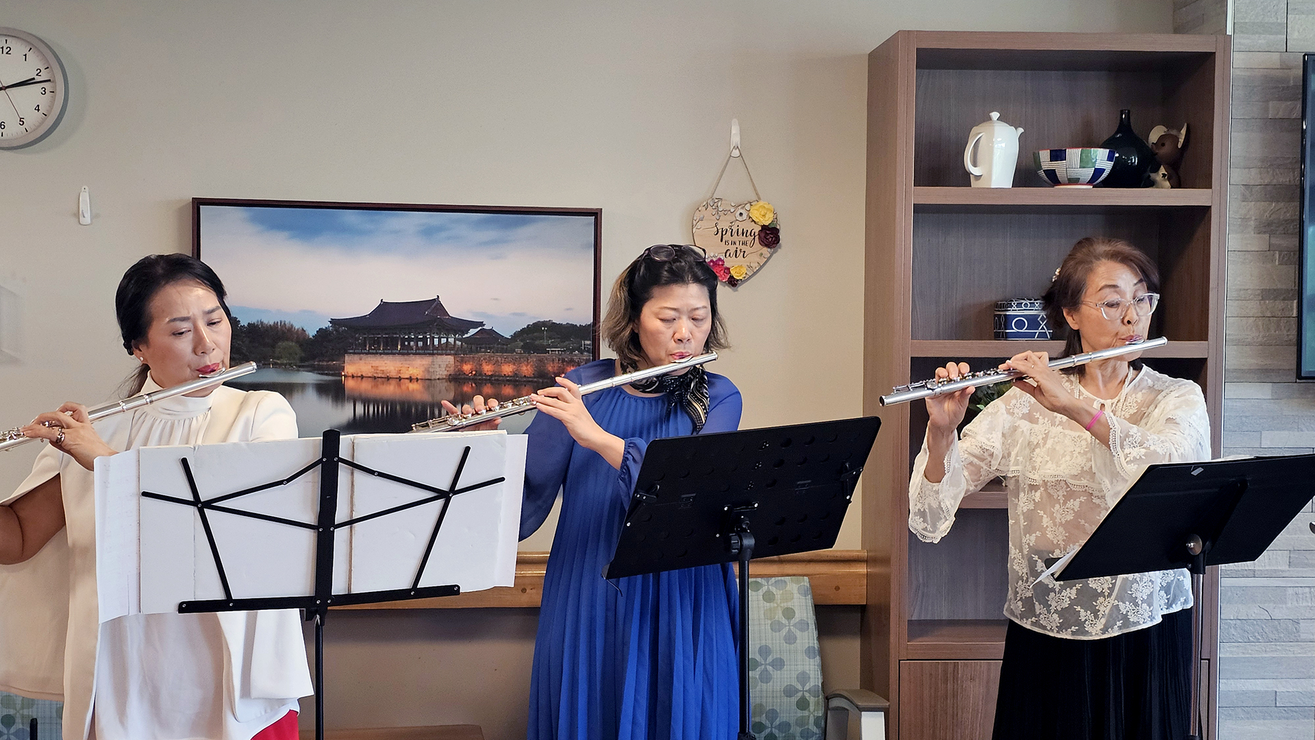 Featured image for “Monthly Church Services Begin at New Vista”